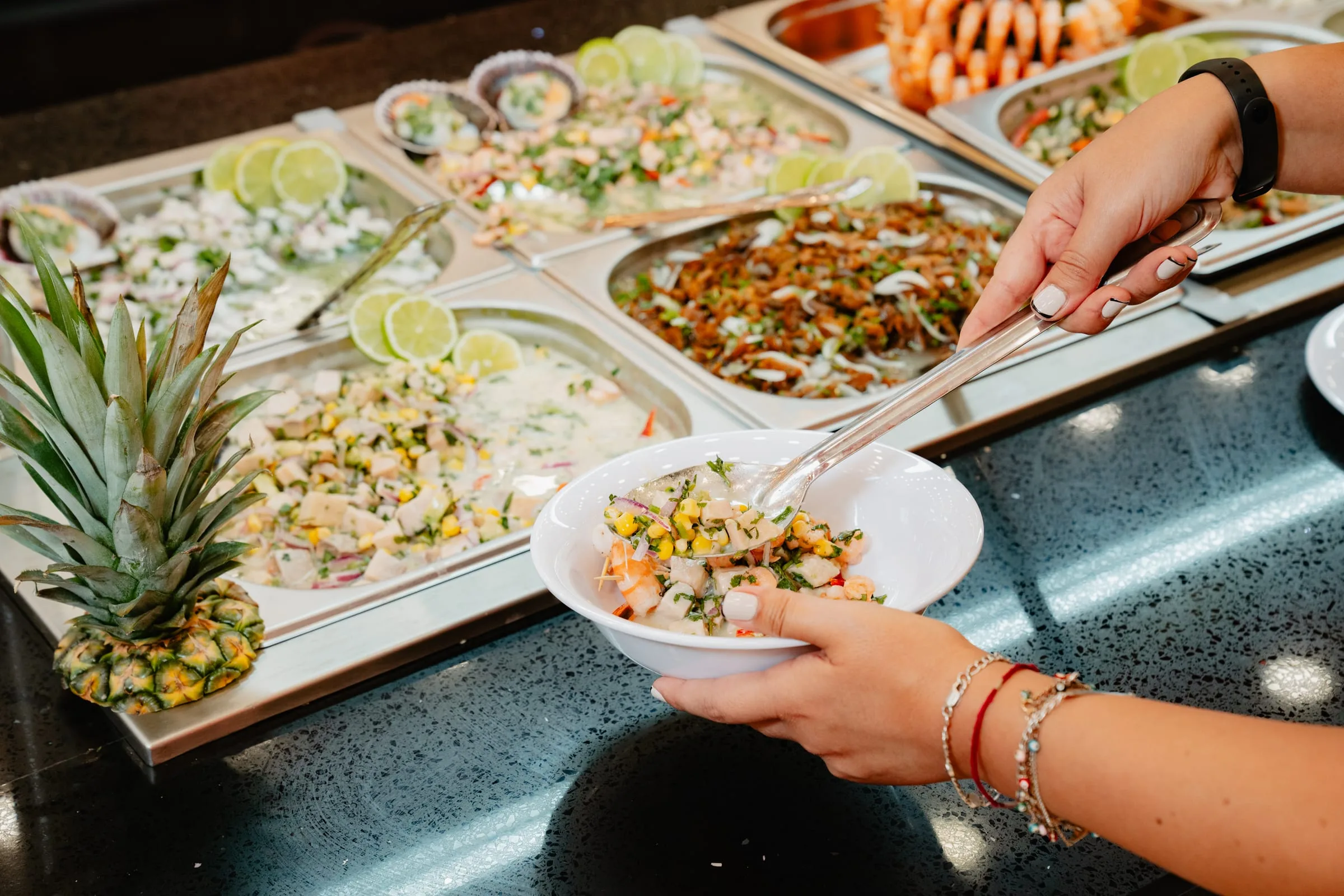 Buffet ilimitado en 4 servicios